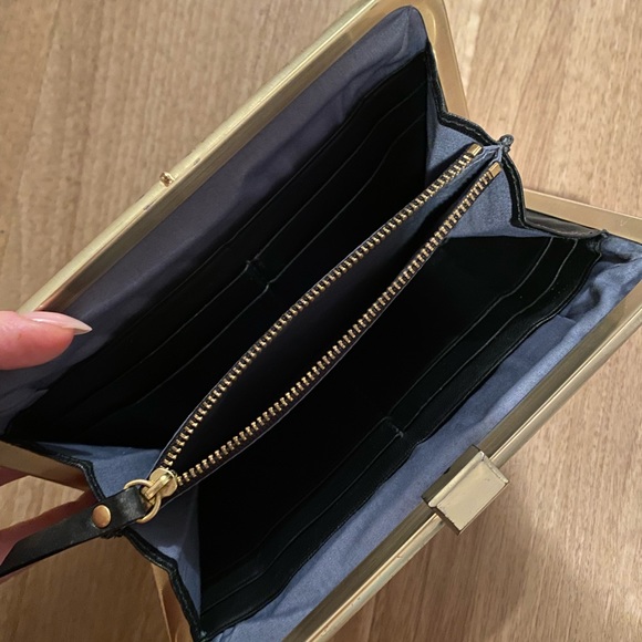 Leather clutch - Picture 2 of 3